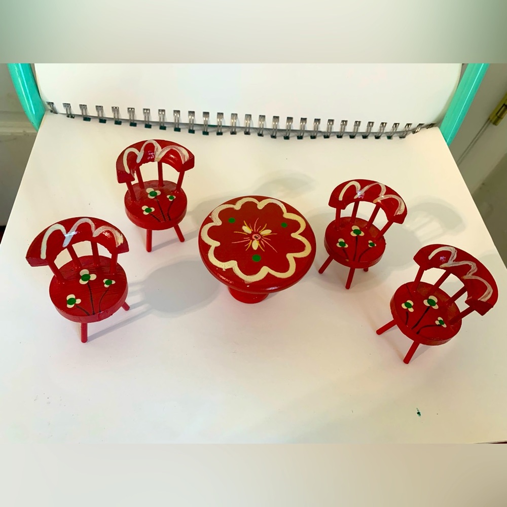 Vintage Dollhouse Miniature Red Wood Kitchen Table & 4 Chairs